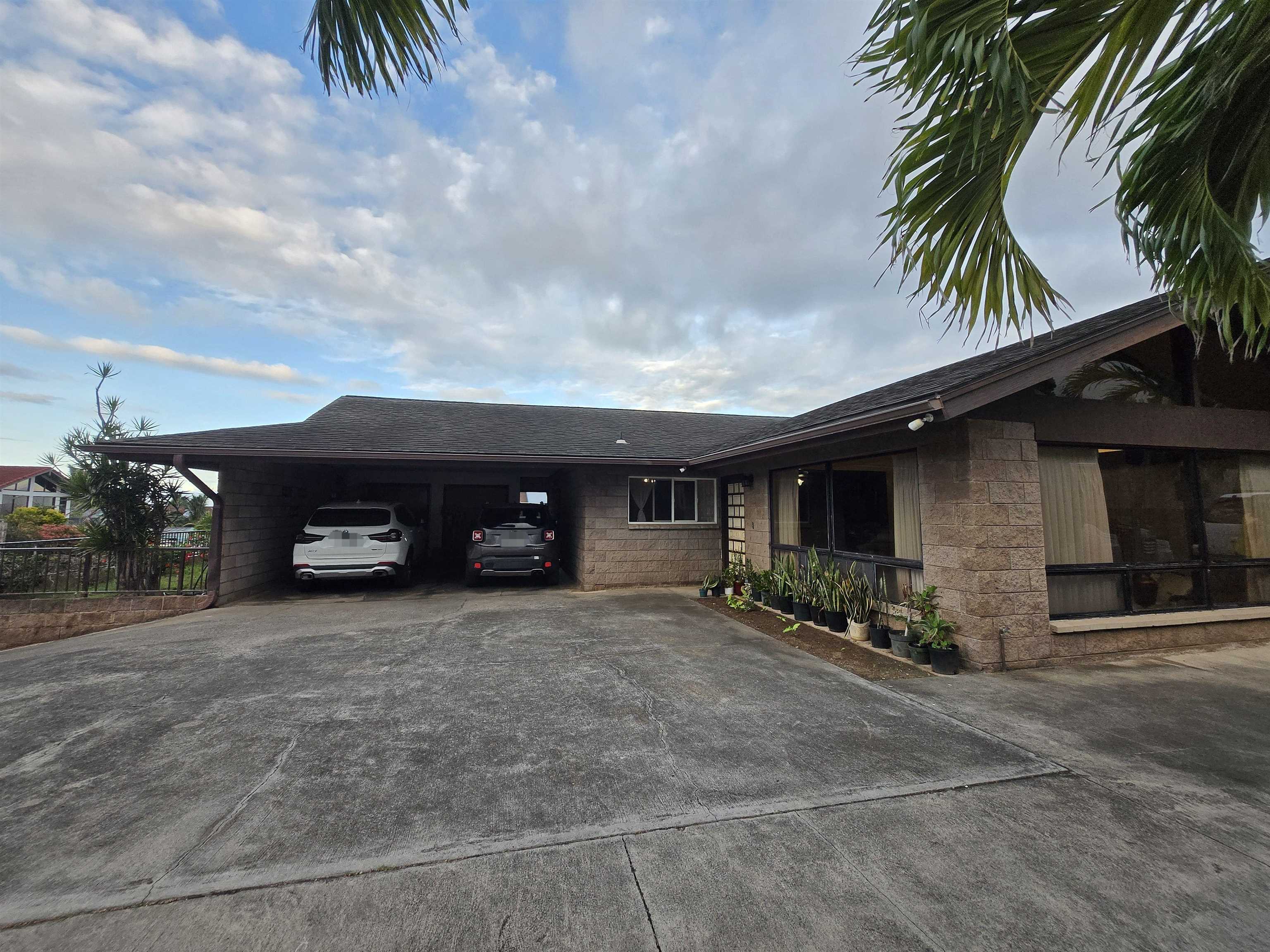 765 Wailupe Dr