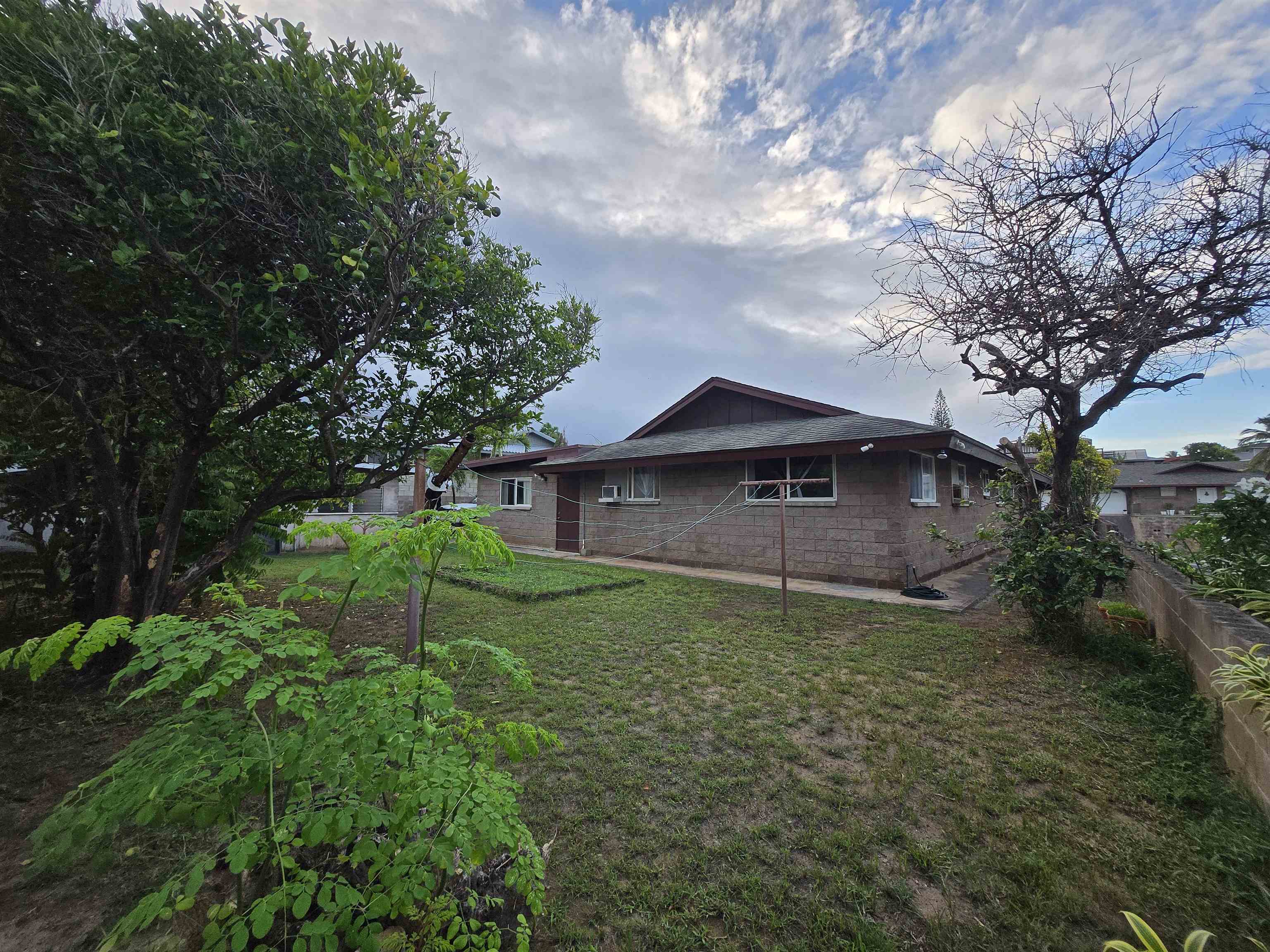 765 Wailupe Dr