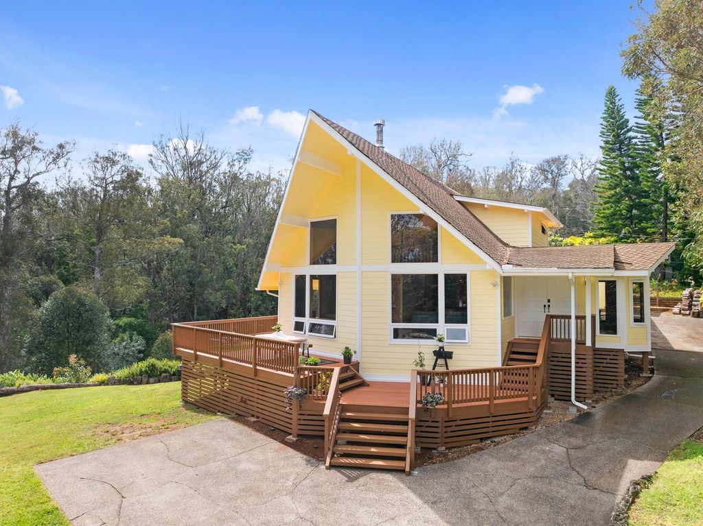 Photo of 1733 Piiholo Rd, Makawao, HI 96768 (MLS # 406206)