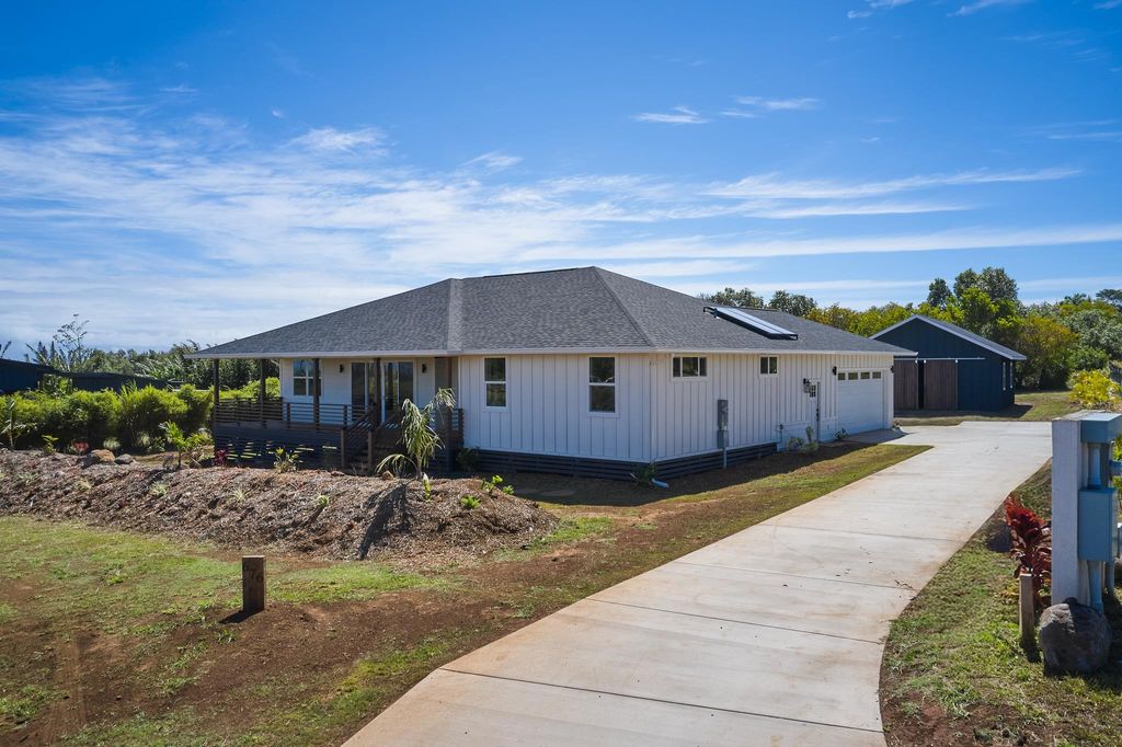 Photo of 676 Kauaheahe Pl #A, Haiku, HI 96708 (MLS # 406809)