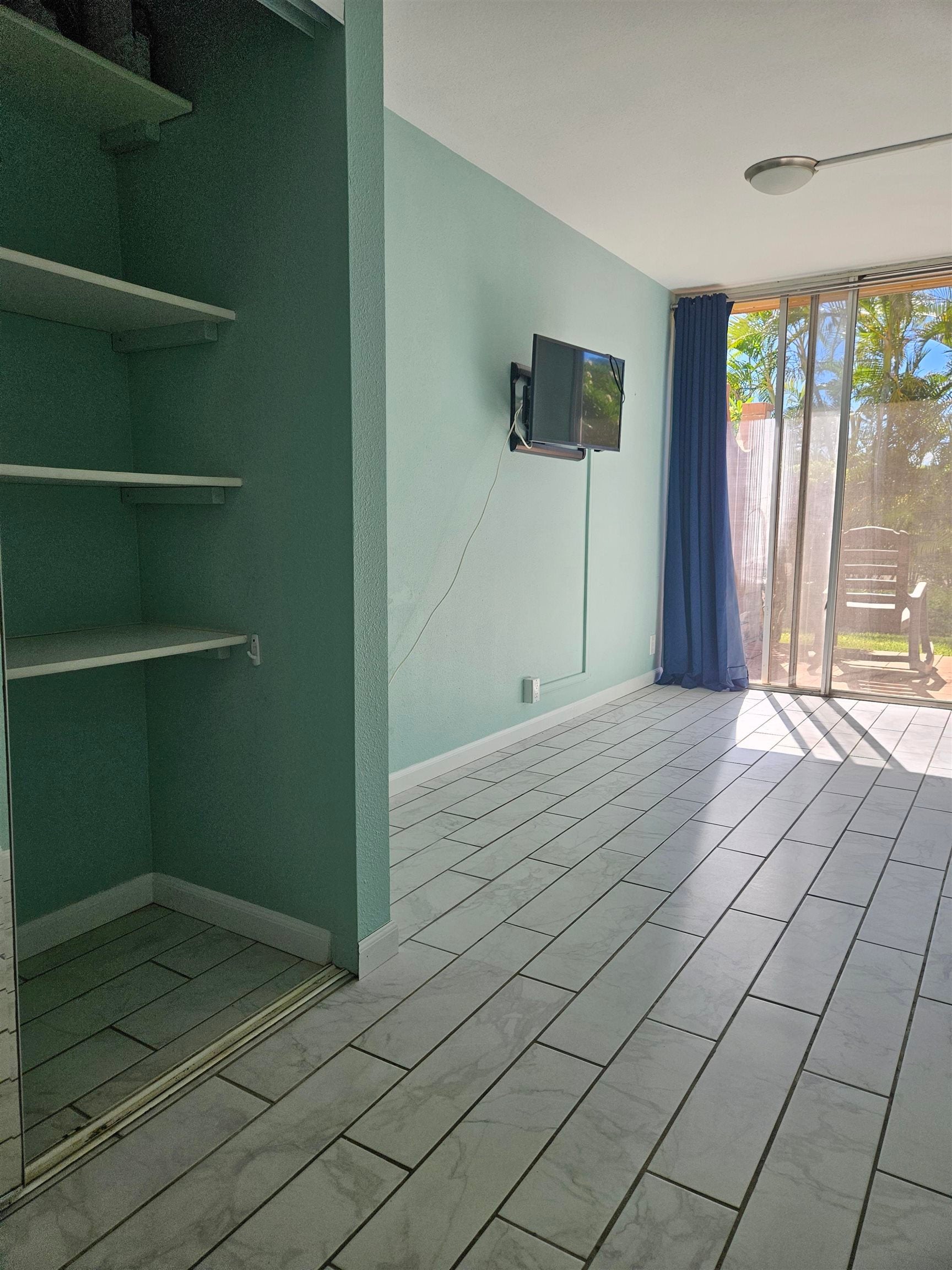 3660 Lower Honoapiilani Rd 103