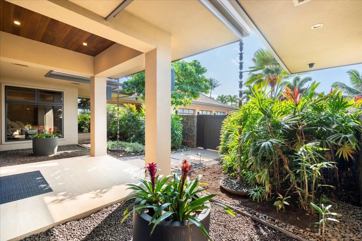 Lahaina, Hawaii 96761, United States, 4 Bedrooms Bedrooms, ,4 BathroomsBathrooms,Residential,Active,256694