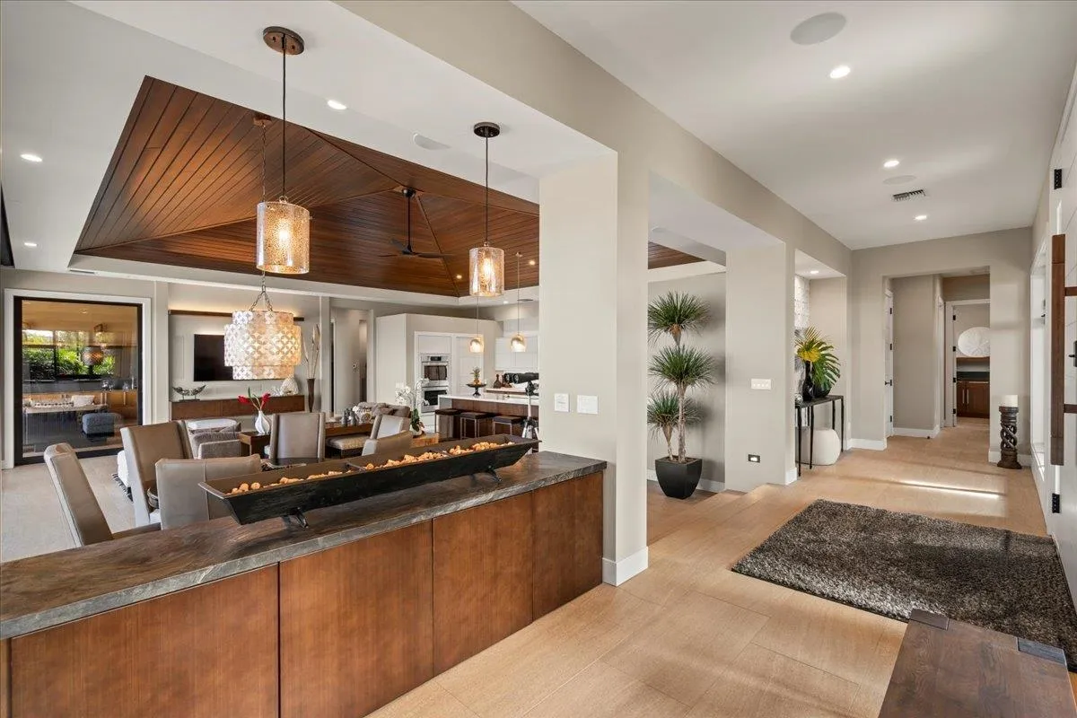 Lahaina, Hawaii 96761, United States, 4 Bedrooms Bedrooms, ,4 BathroomsBathrooms,Residential,Active,256694