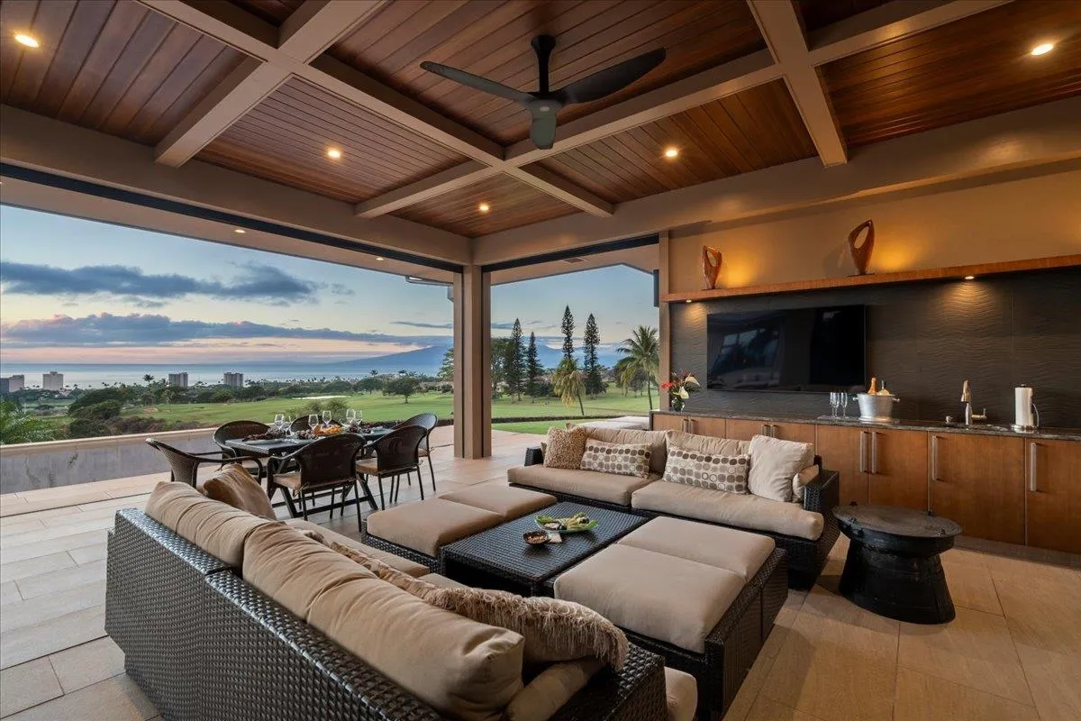 Lahaina, Hawaii 96761, United States, 4 Bedrooms Bedrooms, ,4 BathroomsBathrooms,Residential,Active,256694