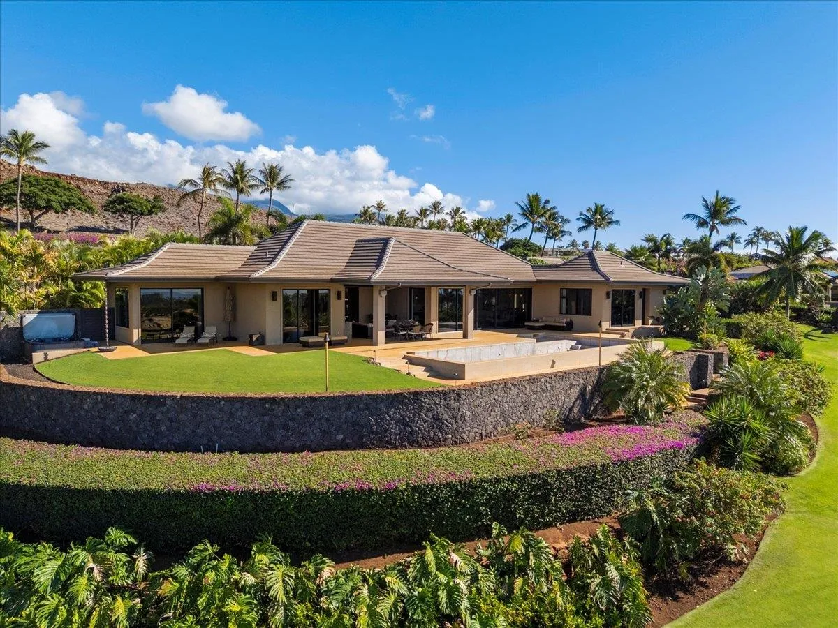 Lahaina, Hawaii 96761, United States, 4 Bedrooms Bedrooms, ,4 BathroomsBathrooms,Residential,Active,256694