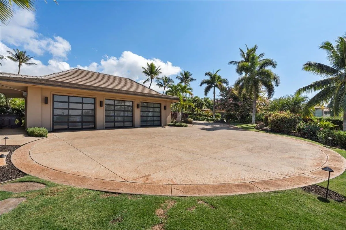Lahaina, Hawaii 96761, United States, 4 Bedrooms Bedrooms, ,4 BathroomsBathrooms,Residential,Active,256694