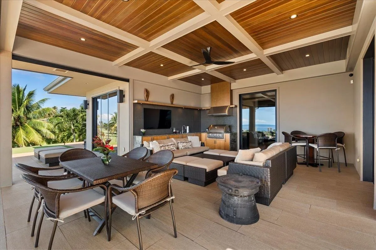 Lahaina, Hawaii 96761, United States, 4 Bedrooms Bedrooms, ,4 BathroomsBathrooms,Residential,Active,256694