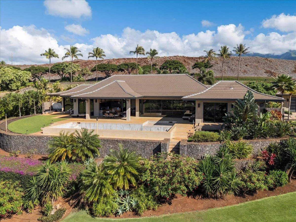 Lahaina, Hawaii 96761, United States, 4 Bedrooms Bedrooms, ,4 BathroomsBathrooms,Residential,Active,256694