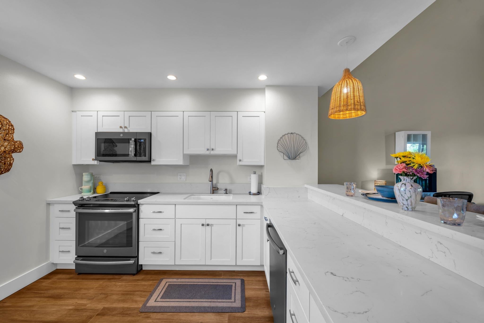 3788 Lower Honoapiilani Rd E205
