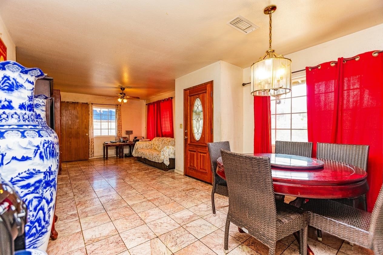 925 Kuhio Pl