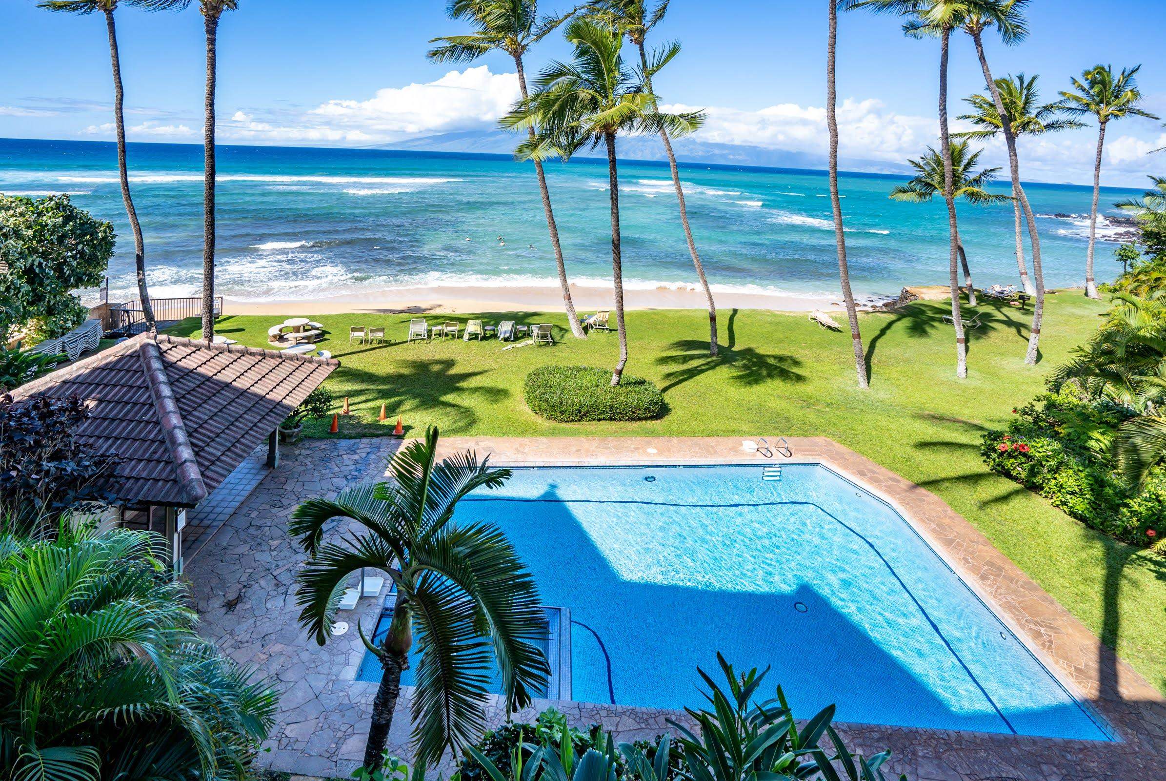3875 Lower Honoapiilani Rd B304
