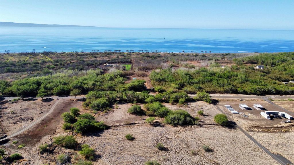 Photo of 0 Paekii Pl Pl #Lot 35, Unit A, Lahaina, HI 96761 (MLS # 407272)