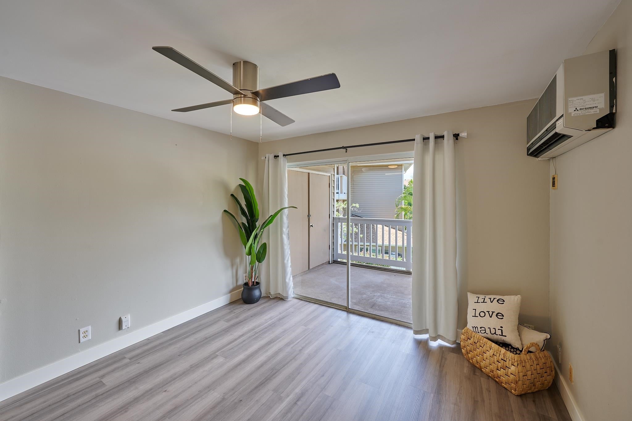 56 Kunihi Ln 323