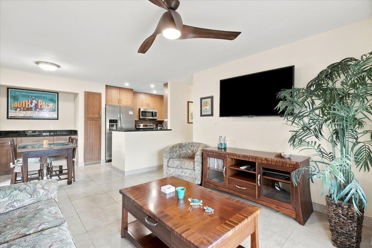 160 Keonekai Rd 26-201