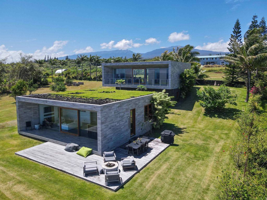 Photo of 454 Hoolawa Rd, Haiku, HI 96708 (MLS # 407170)