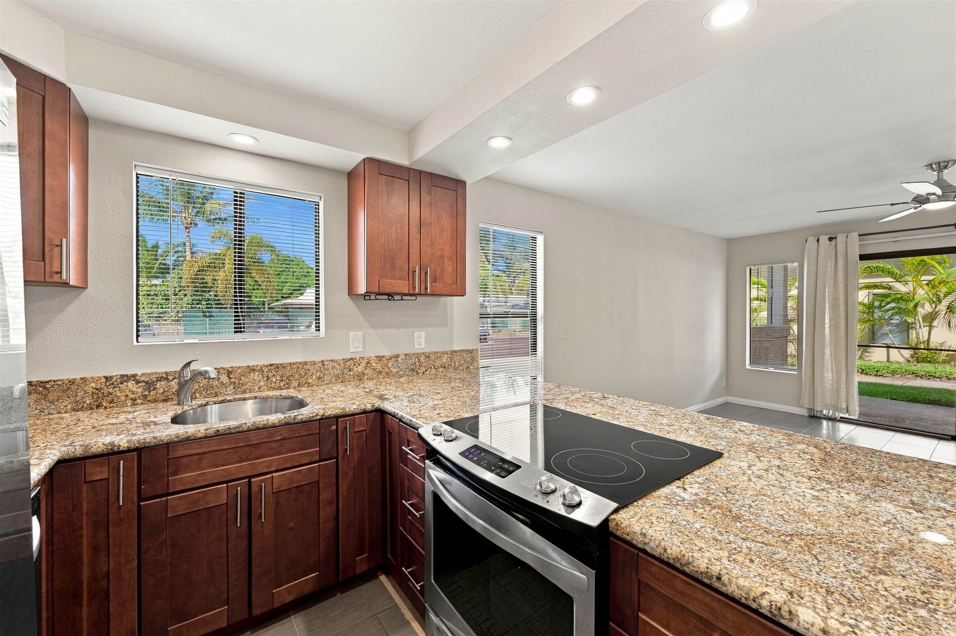 1450 S Kihei Rd E-106