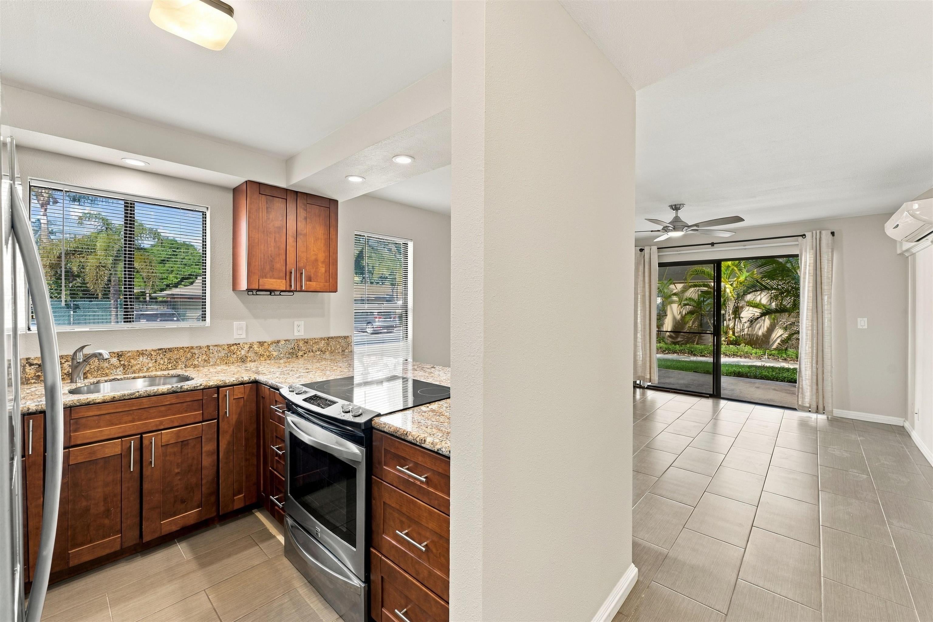 1450 S Kihei Rd E-106