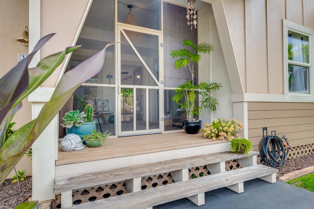 Photo of 19 Hoku Pl, Paia, HI 96779 (MLS # 406054)