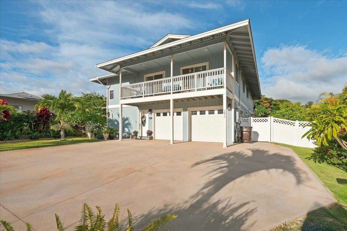 1887 Kaahele Pl