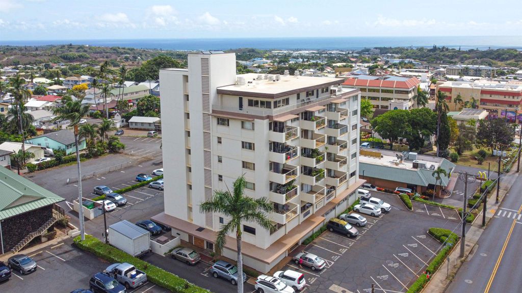Photo of 2158 Main St #305, Wailuku, HI 96793 (MLS # 408004)