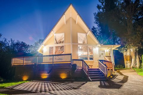 1733 Piiholo Rd Rd Makawao HI 96768