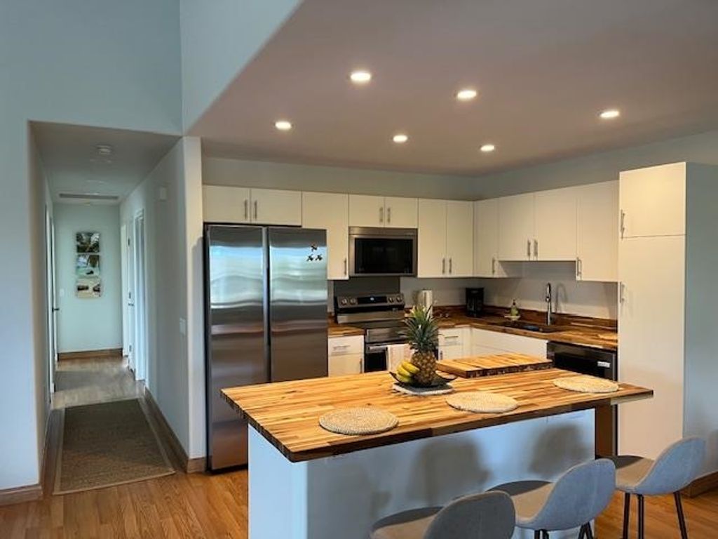 Photo of 46 Polohina Ln #5, Lahaina, HI 96761 (MLS # 408054)