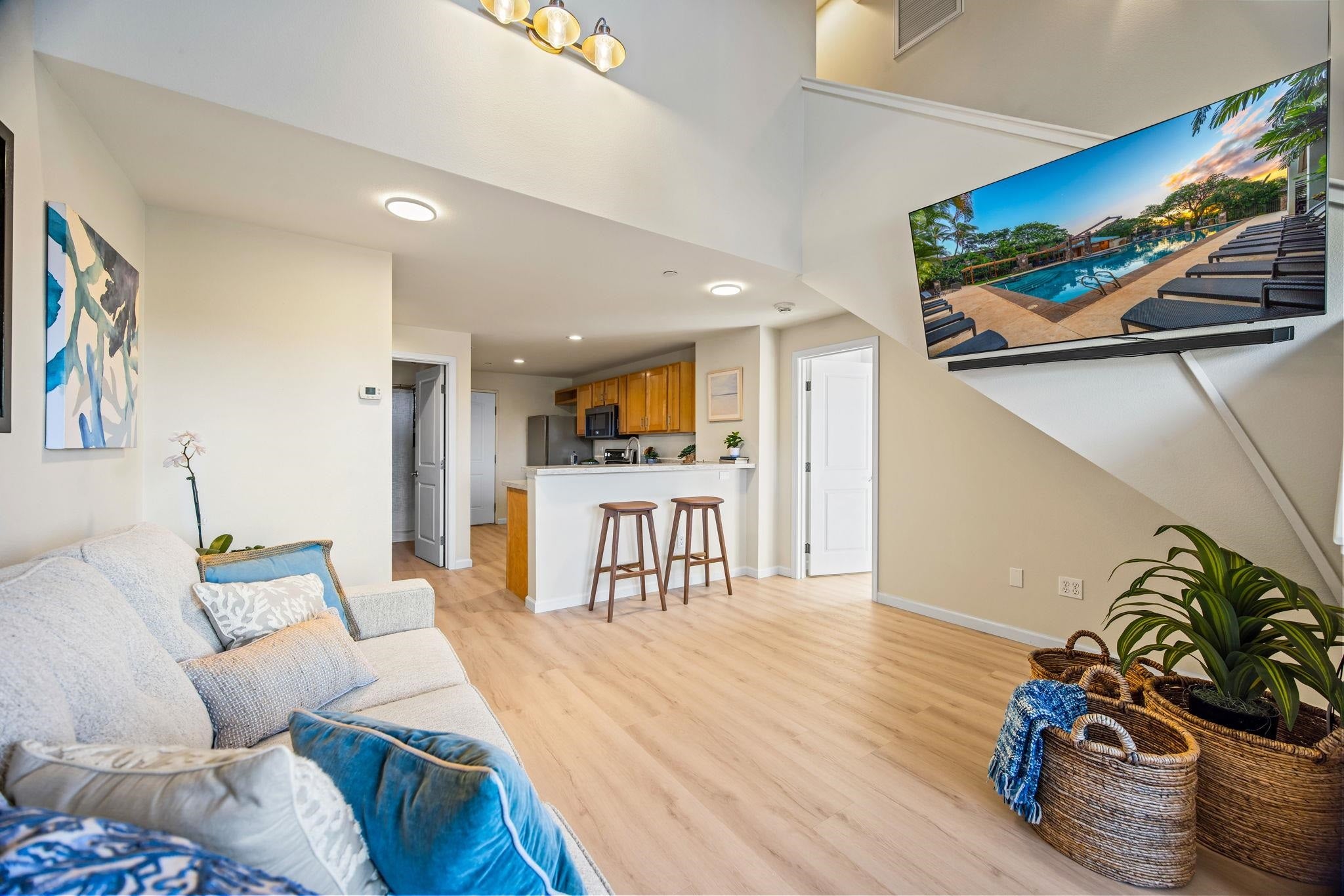 3710 Lower Honoapiilani Rd F40