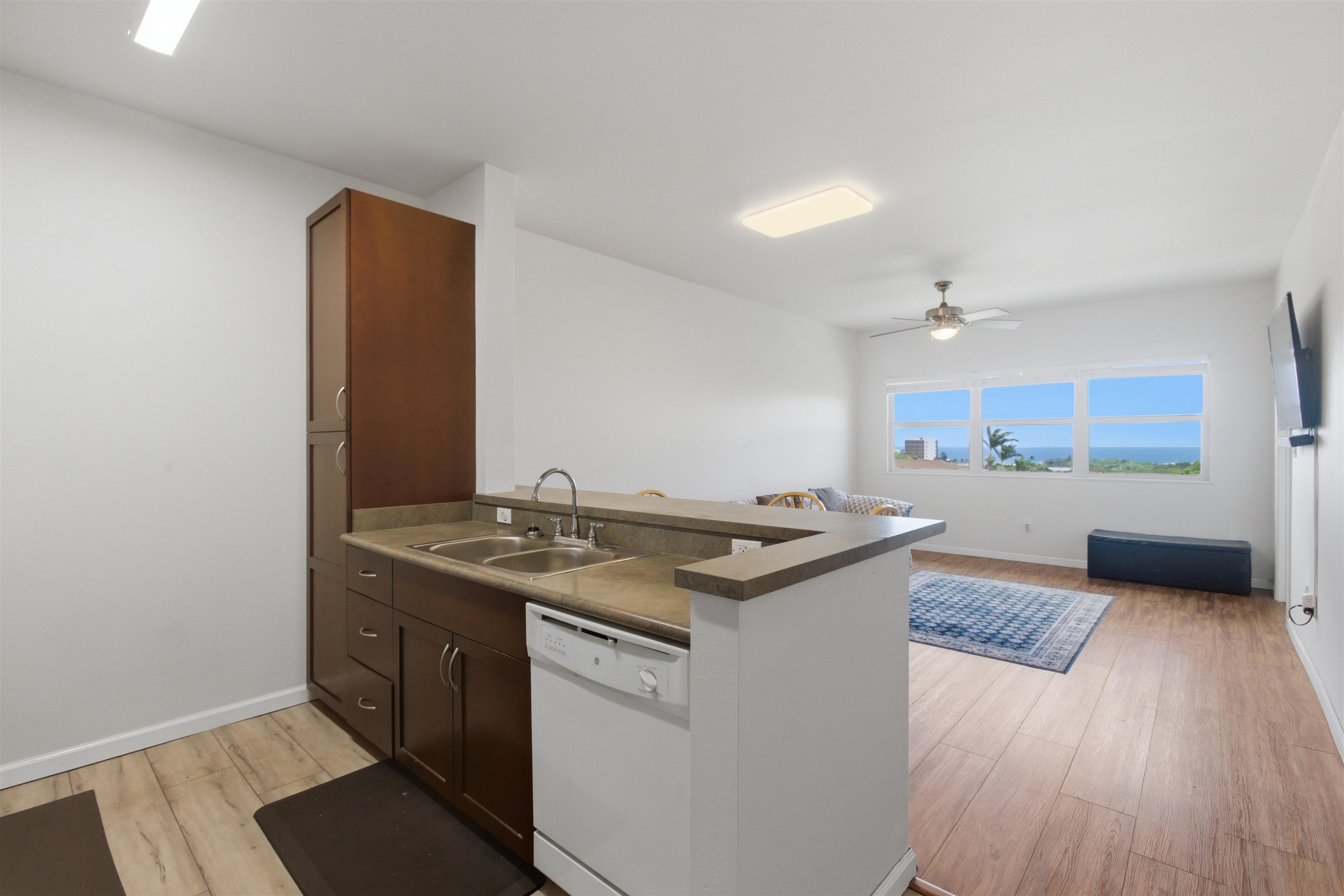 212 Hooulu Ln 406