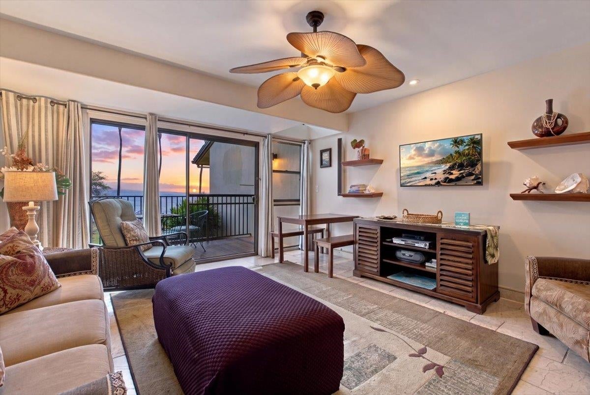 300 Hauoli St B8