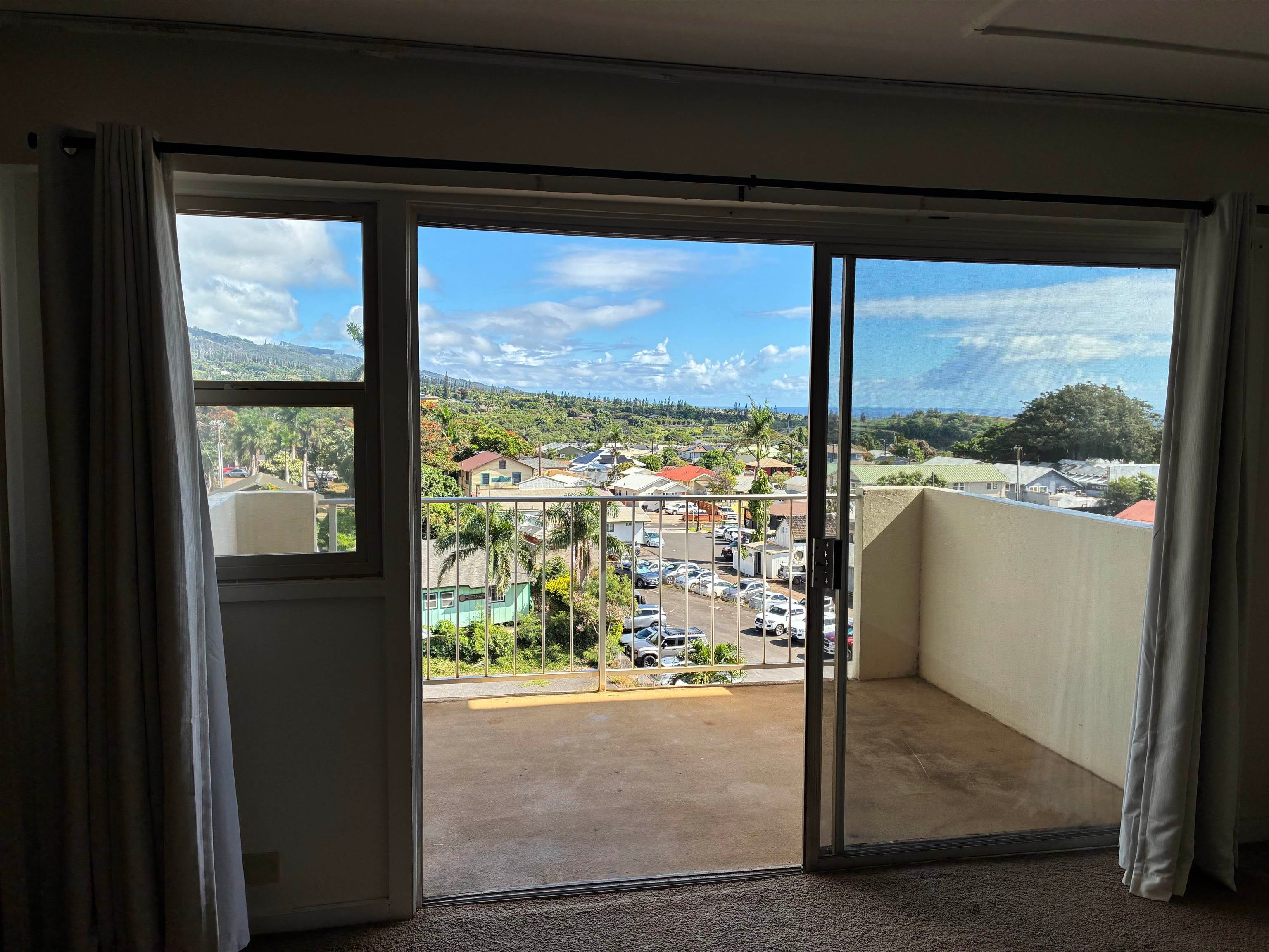 2158 Main St 504