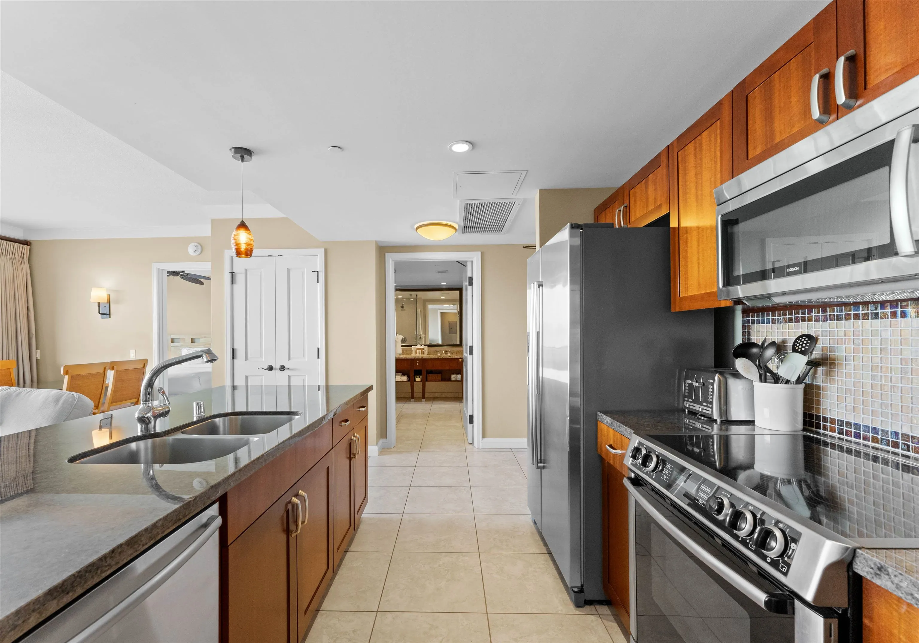 Lahaina, Hawaii 96761, United States, 1 Bedroom Bedrooms, ,1 BathroomBathrooms,Residential,Active,99313