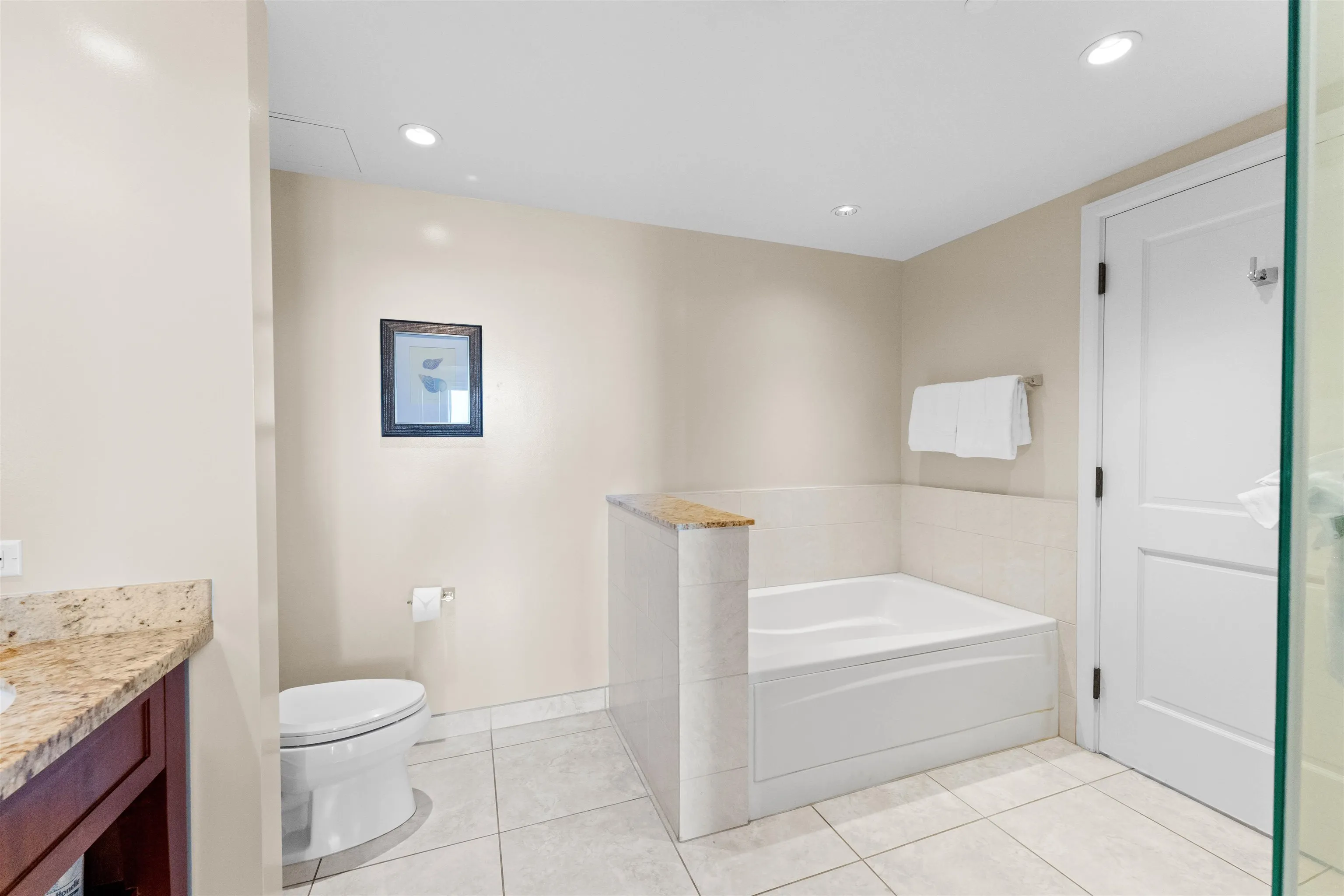 Lahaina, Hawaii 96761, United States, 1 Bedroom Bedrooms, ,1 BathroomBathrooms,Residential,Active,99313