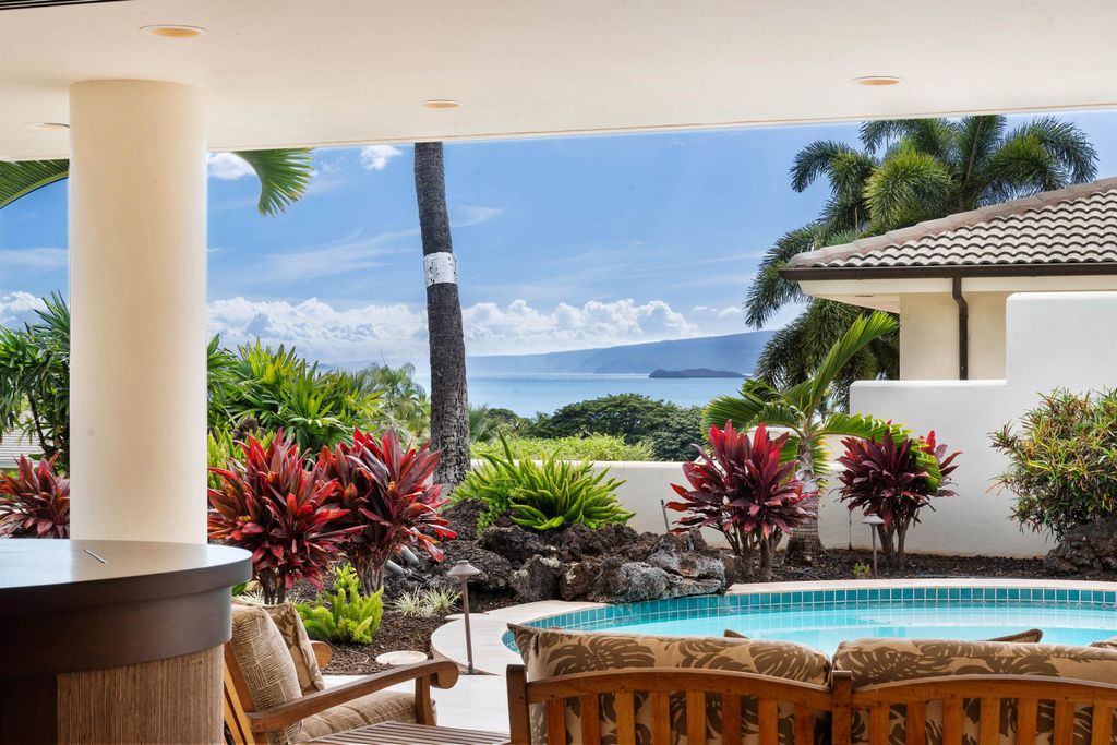 Photo of 206 Heleuma Pl, Kihei, HI 96753 (MLS # 407476)