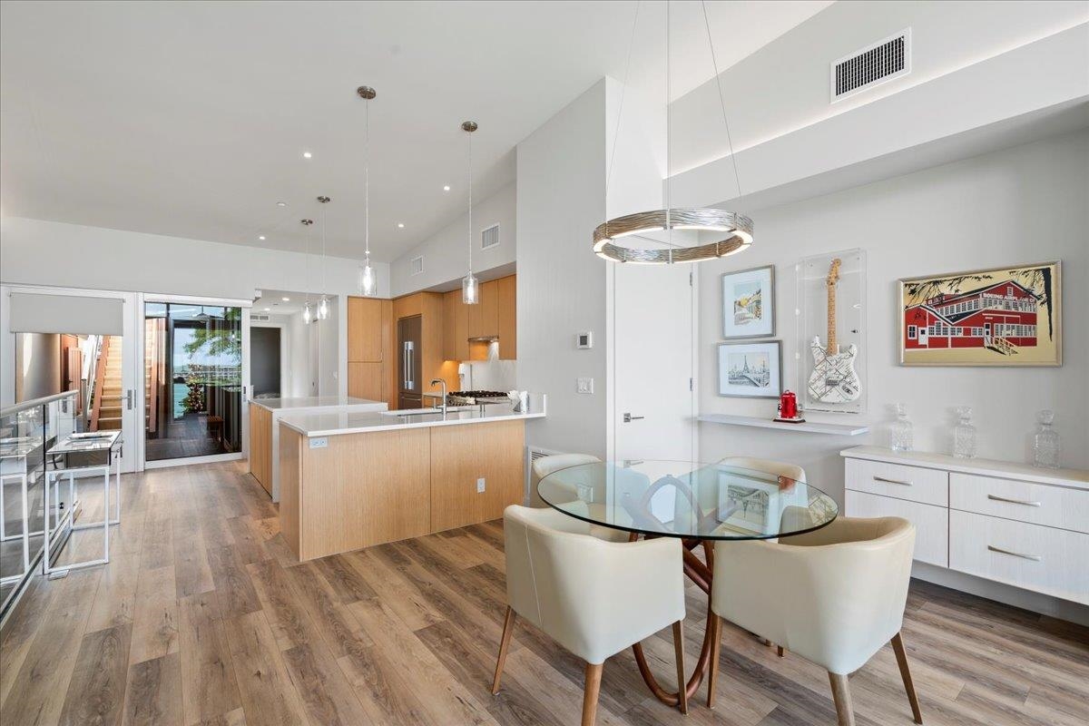 209 Holokahiki Ln 103
