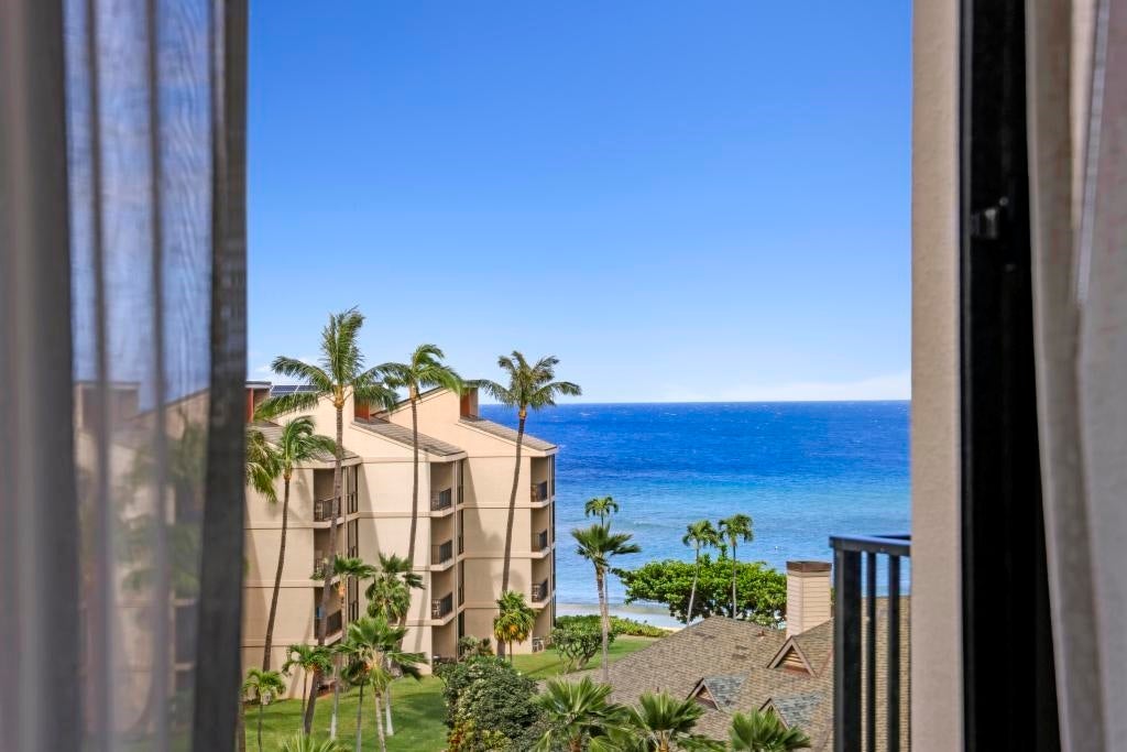 3445 Lower Honoapiilani Rd 615