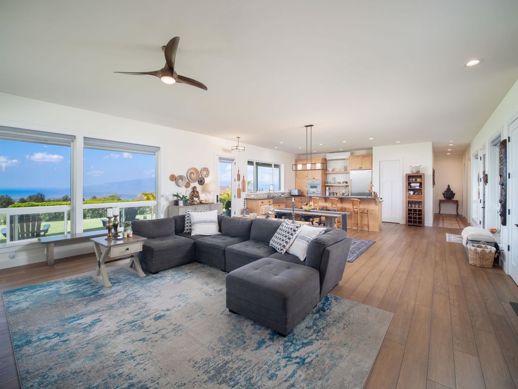 Photo of 197 Lei Ohu Cir, Makawao, HI 96768 (MLS # 404988)