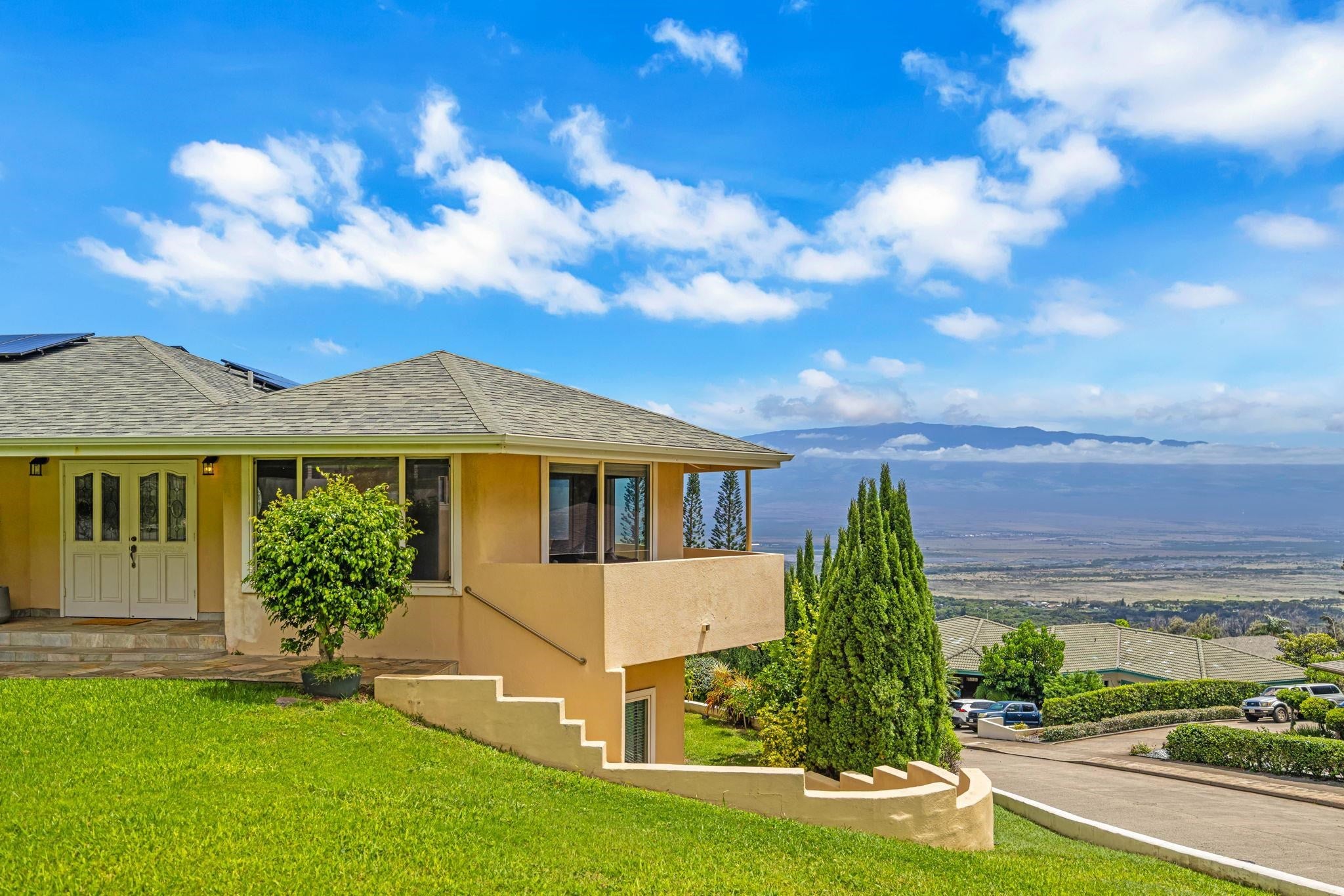 715 Uluhea Way