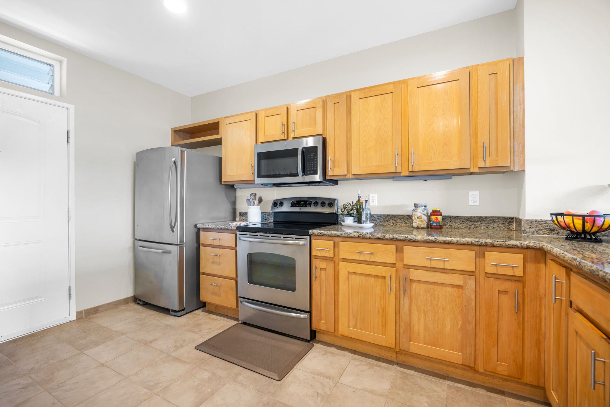 3706 Lower Honoapiilani Rd D-33