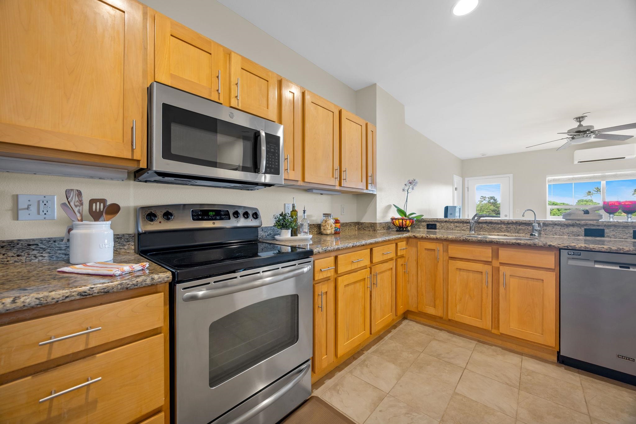 3706 Lower Honoapiilani Rd D-33
