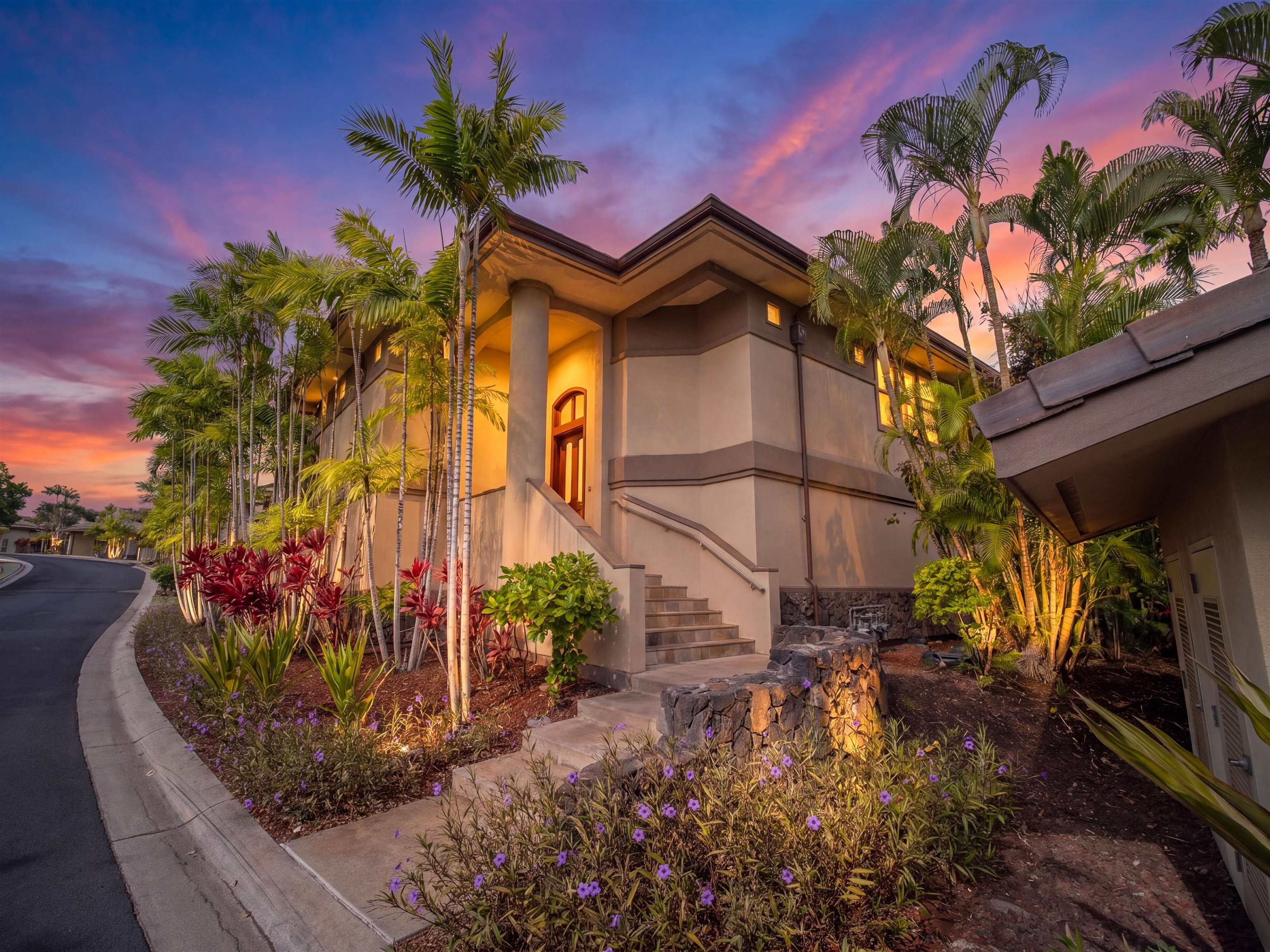24 Hoolei Cir T-1