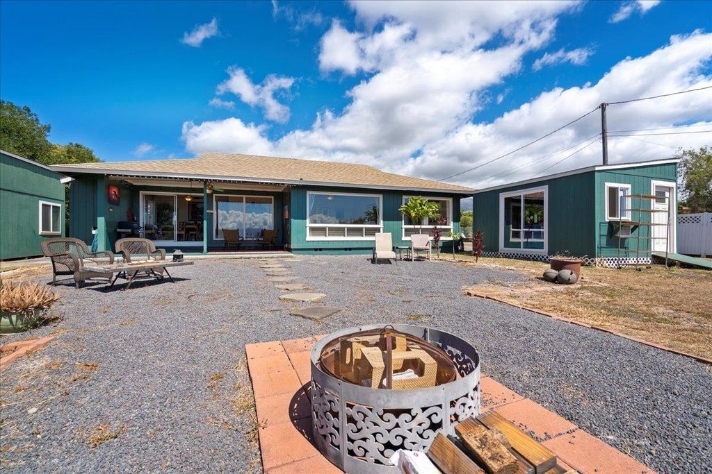 Photo of 190 Aliiolani St, Pukalani, HI 96768 (MLS # 406725)