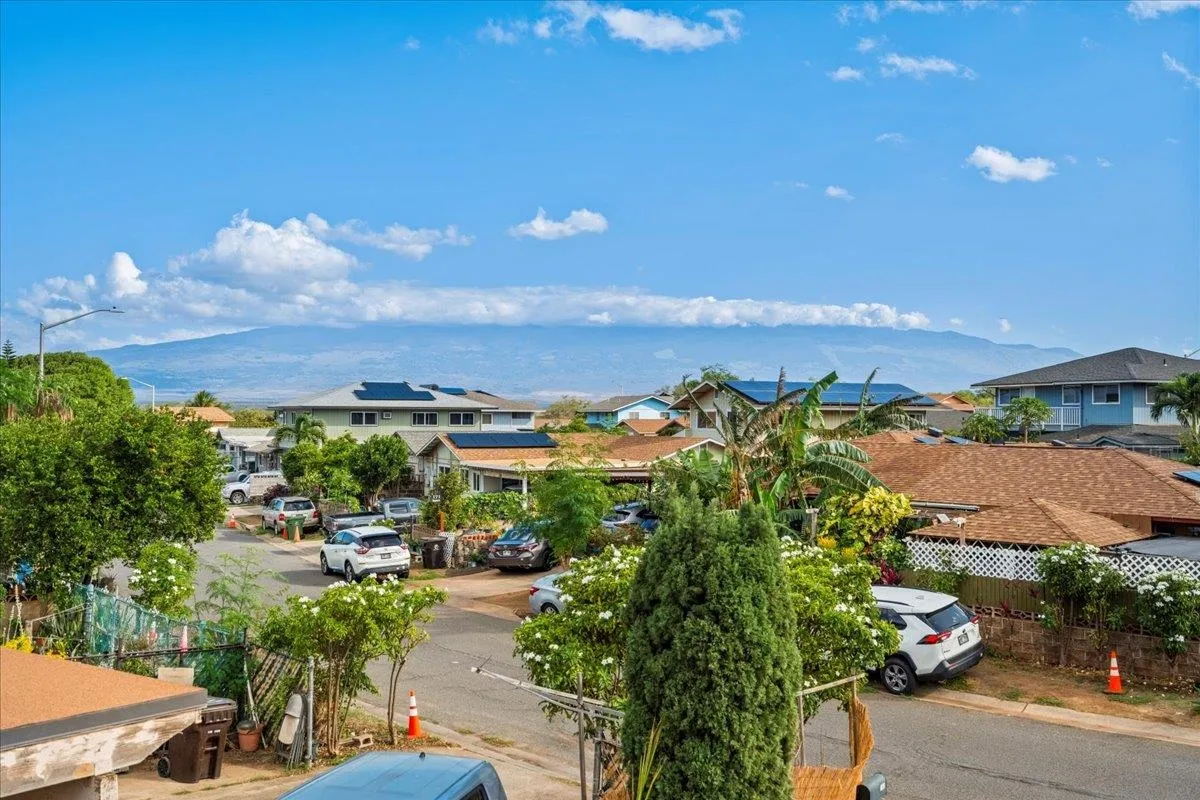 Kahului, Hawaii 96732, United States, 3 Bedrooms Bedrooms, ,2 BathroomsBathrooms,Residential,Active,251003