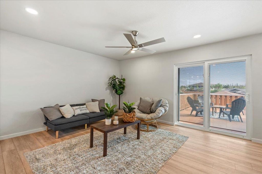 Photo of 180 Hoomoku St, Kahului, HI 96732 (MLS # 407981)