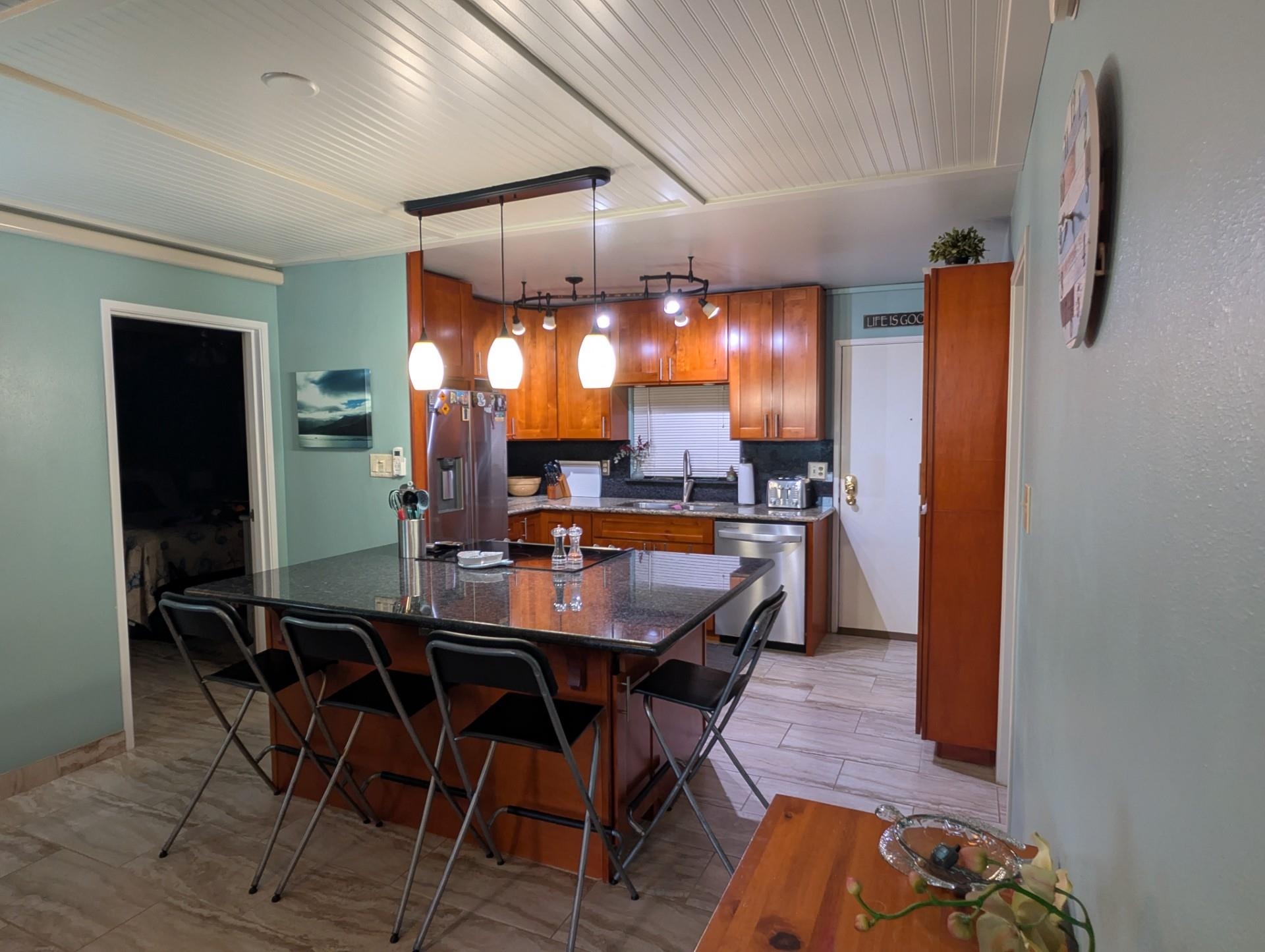 2219 S Kihei Rd A102