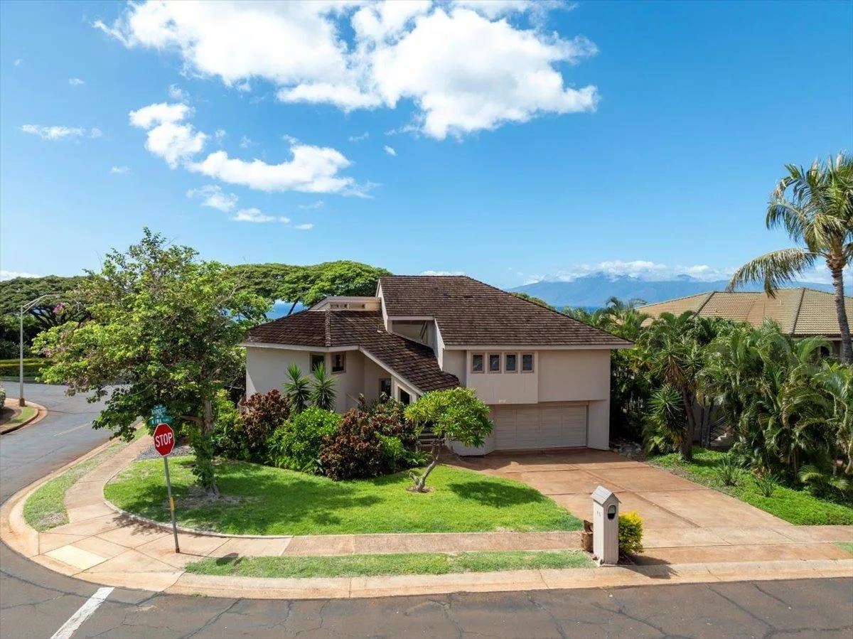 Lahaina, Hawaii 96761, United States, 3 Bedrooms Bedrooms, ,4 BathroomsBathrooms,Residential,Active,222721