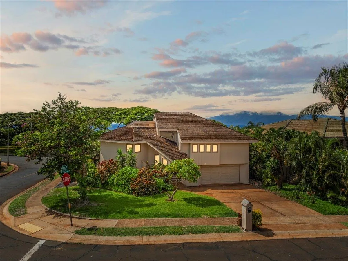 Lahaina, Hawaii 96761, United States, 3 Bedrooms Bedrooms, ,4 BathroomsBathrooms,Residential,Active,222721