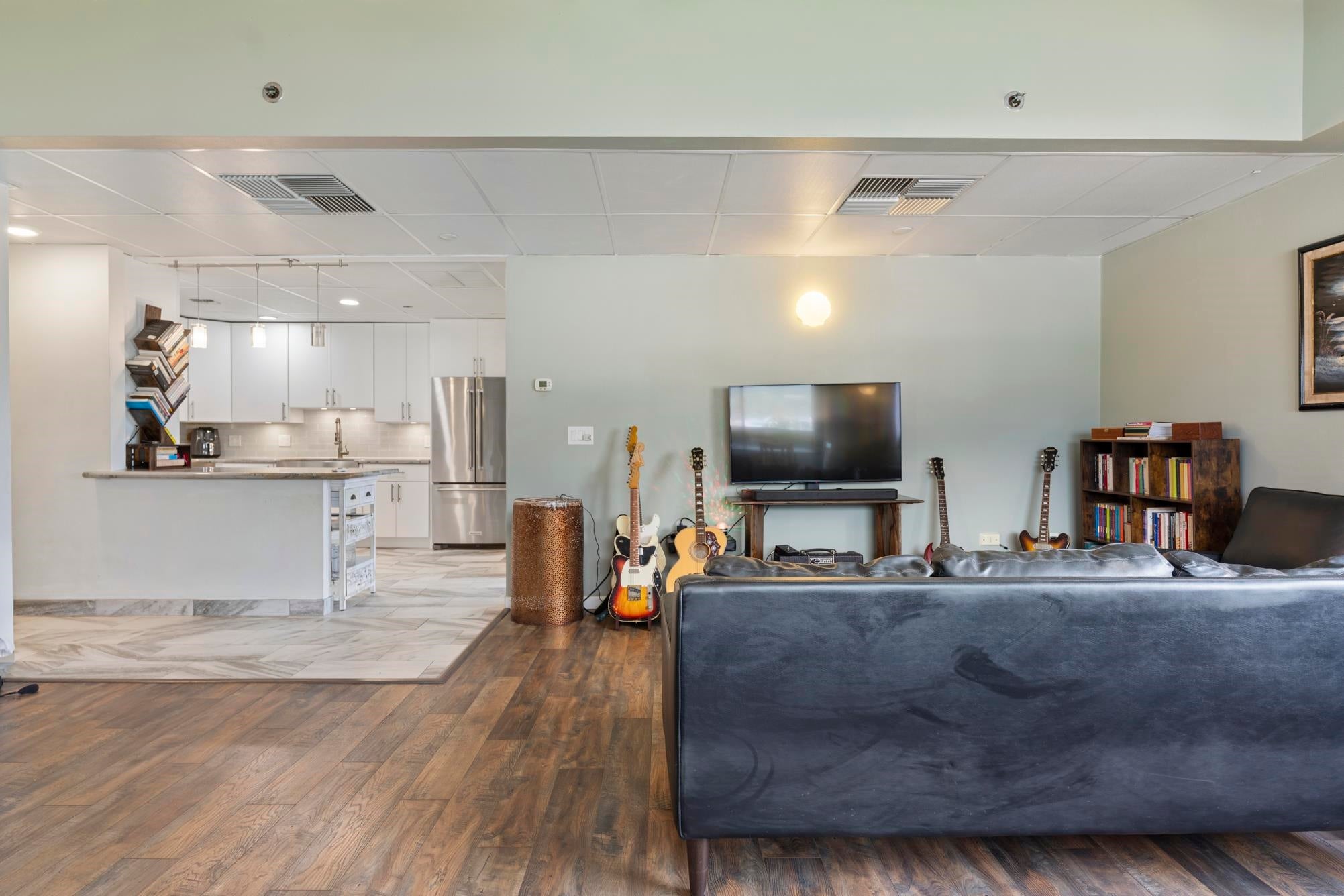 1885 Main St 607