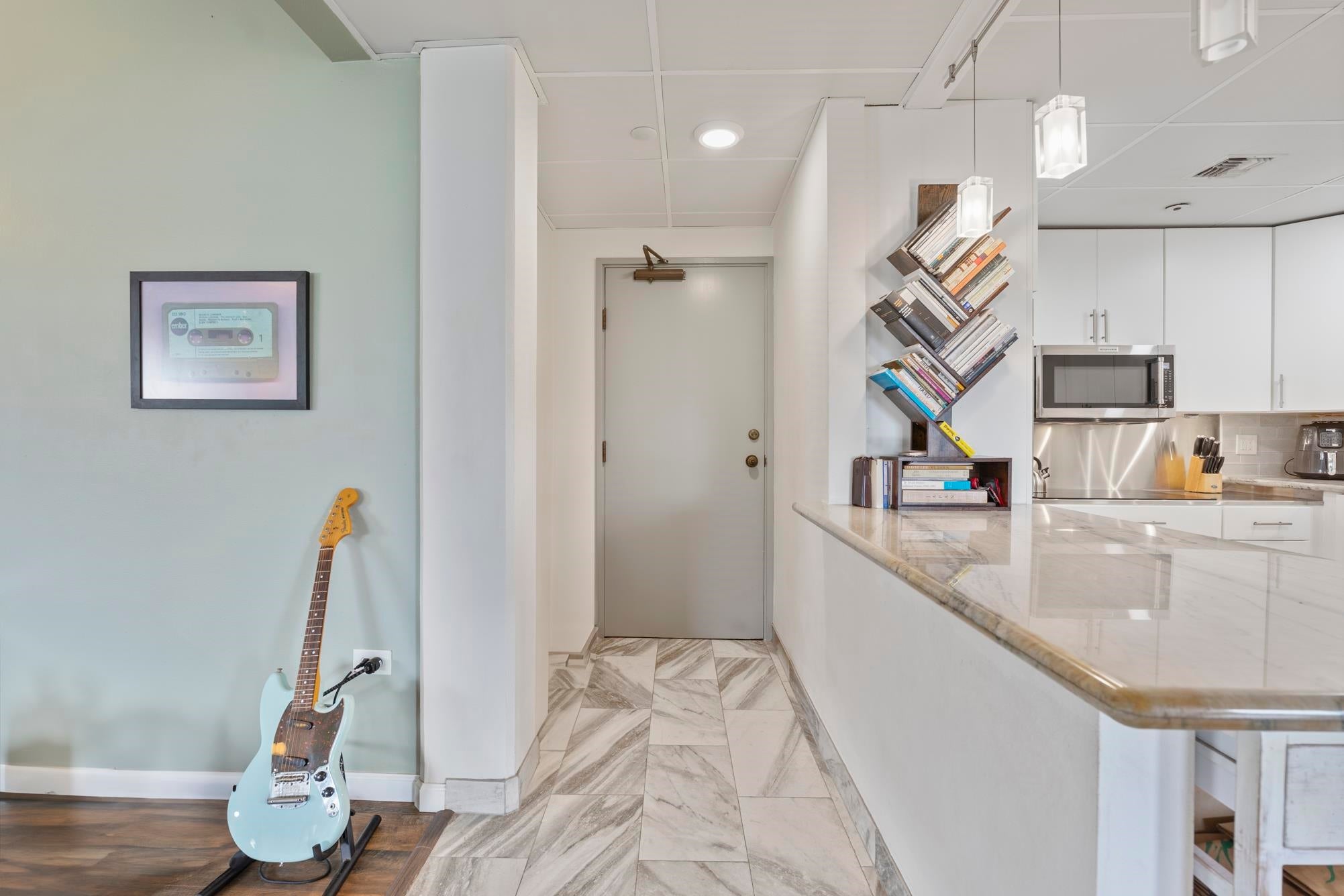1885 Main St 607