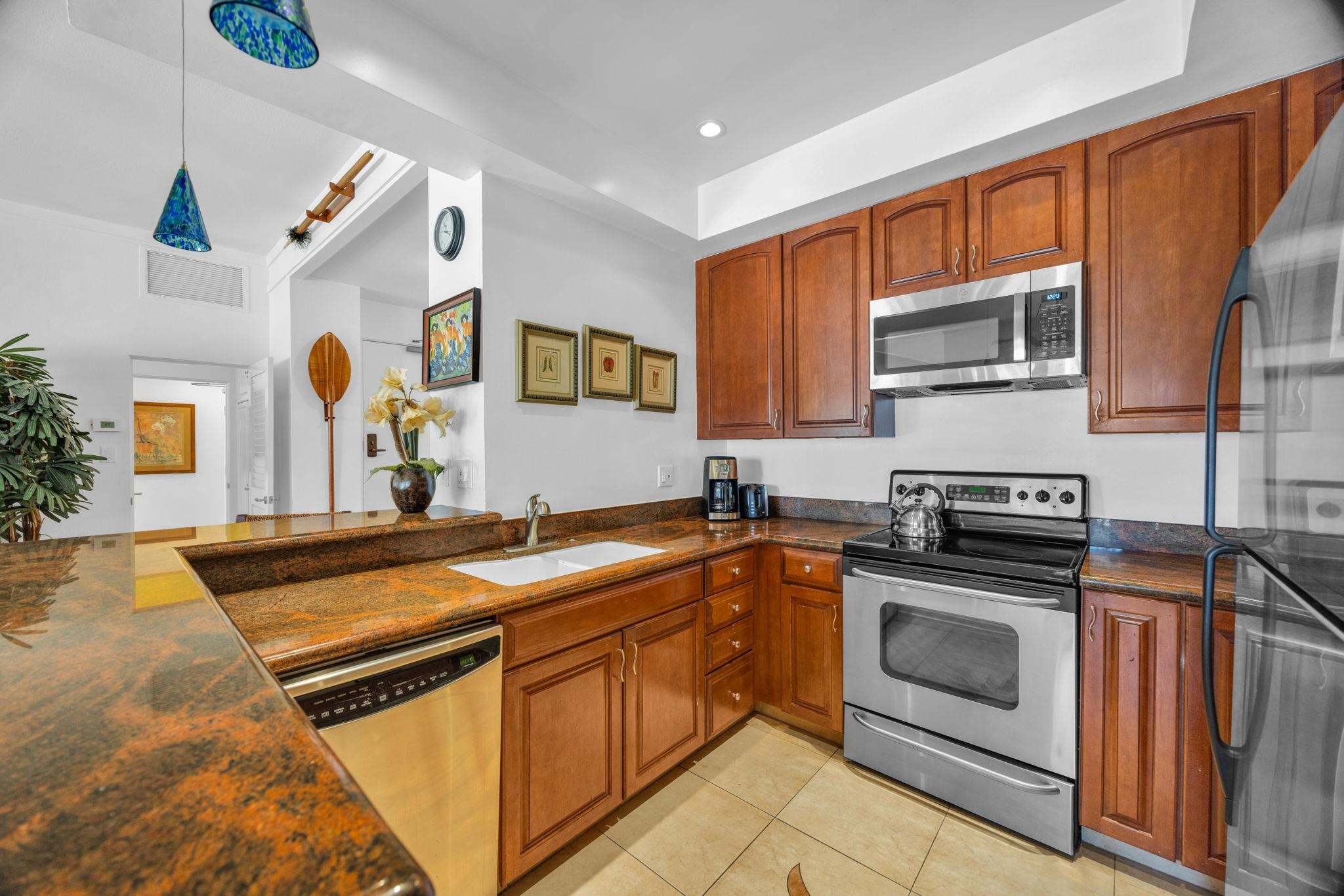 500 Kapalua Dr 27P3-4