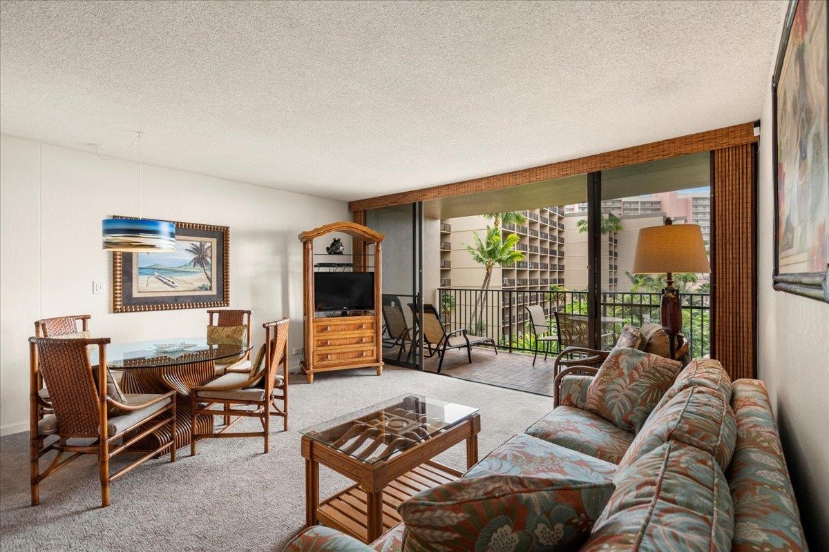 3445 Lower Honoapiilani Rd 423